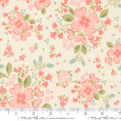 Moda Sunbonnet- Pretty Petals Large Floral Porcelain